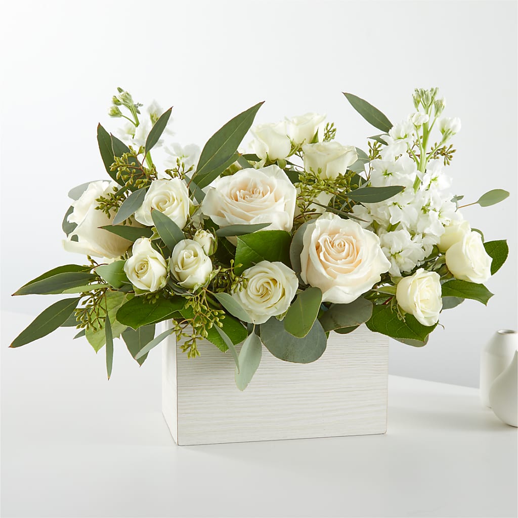 Fresh Linen Box Bouquet – FORGET-ME-NOT FLOWERS & GIFTS, Jacksonville NC