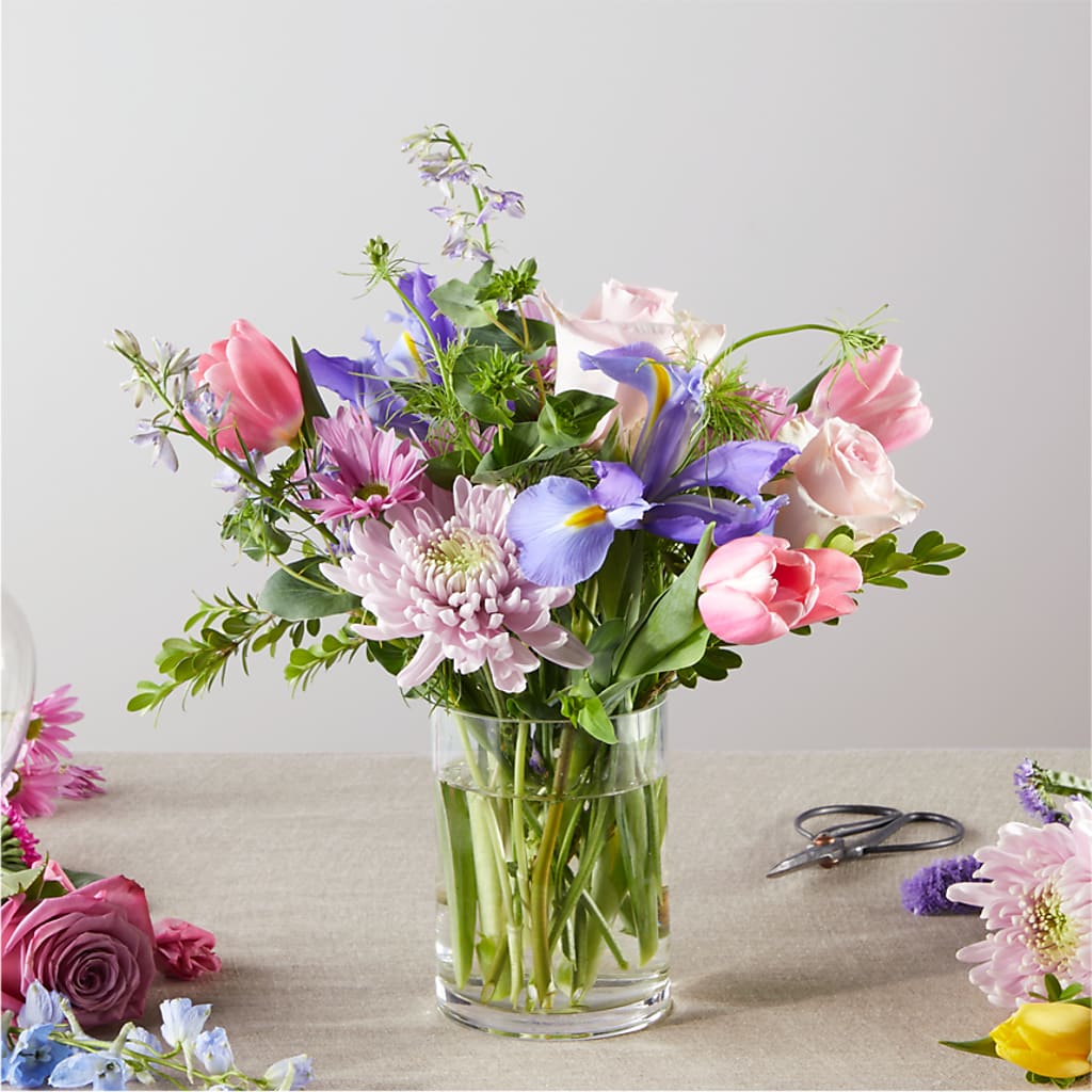 Pastel Tradition - A Florist Original – FORGET-ME-NOT FLOWERS & GIFTS, Jacksonville NC