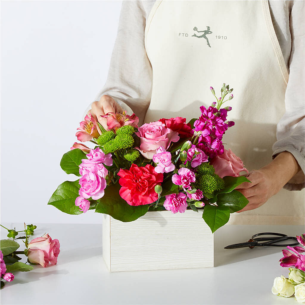 Sweetberry Box – A Florist Original – FORGET-ME-NOT FLOWERS & GIFTS, Jacksonville NC