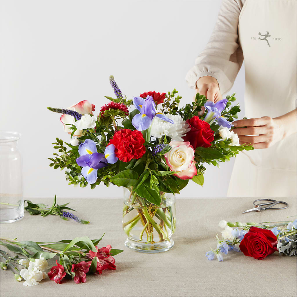 Star Spangled - A Florist Original – FORGET-ME-NOT FLOWERS & GIFTS, Jacksonville NC