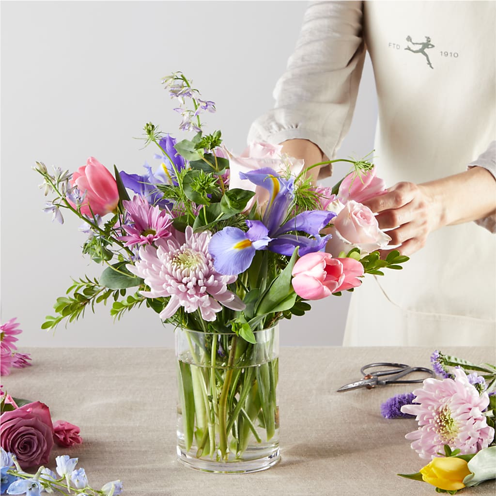 Pastel Tradition - A Florist Original – FORGET-ME-NOT FLOWERS & GIFTS, Jacksonville NC