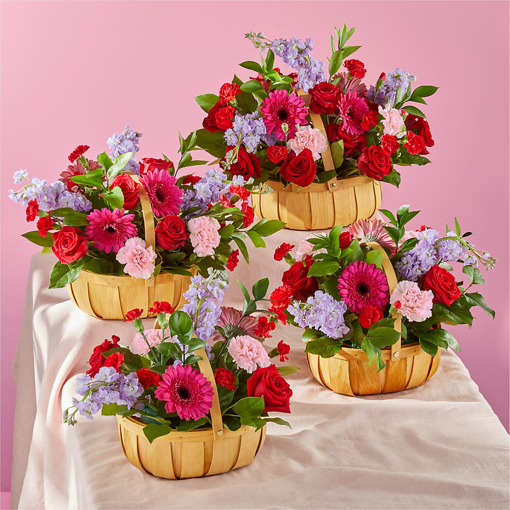 Pink Picnic Basket – FORGET-ME-NOT FLOWERS & GIFTS, Jacksonville NC