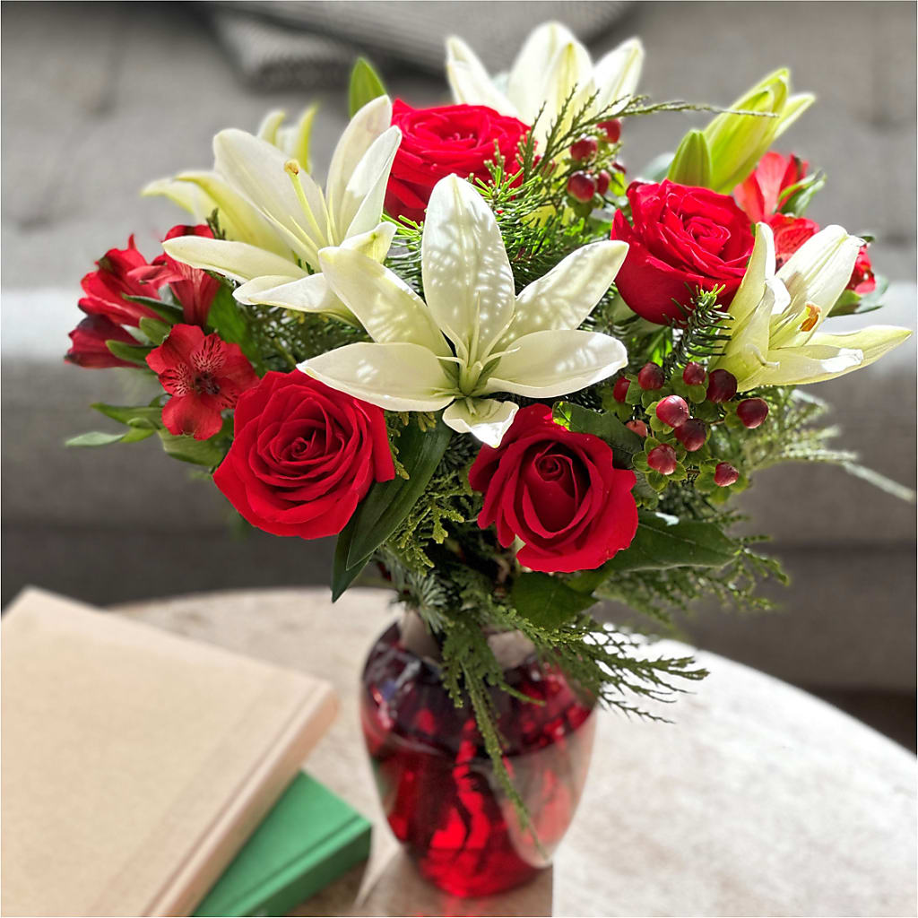 Evergreen Delight Bouquet – FORGET-ME-NOT FLOWERS & GIFTS, Jacksonville NC