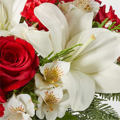 Holiday Season Bouquet – FORGET-ME-NOT FLOWERS & GIFTS, Jacksonville NC