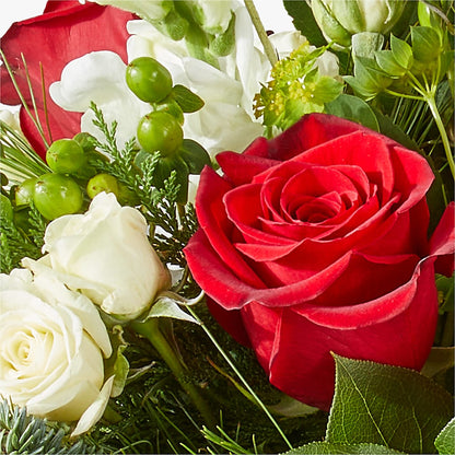 Deck the Halls Bouquet – FORGET-ME-NOT FLOWERS & GIFTS, Jacksonville NC
