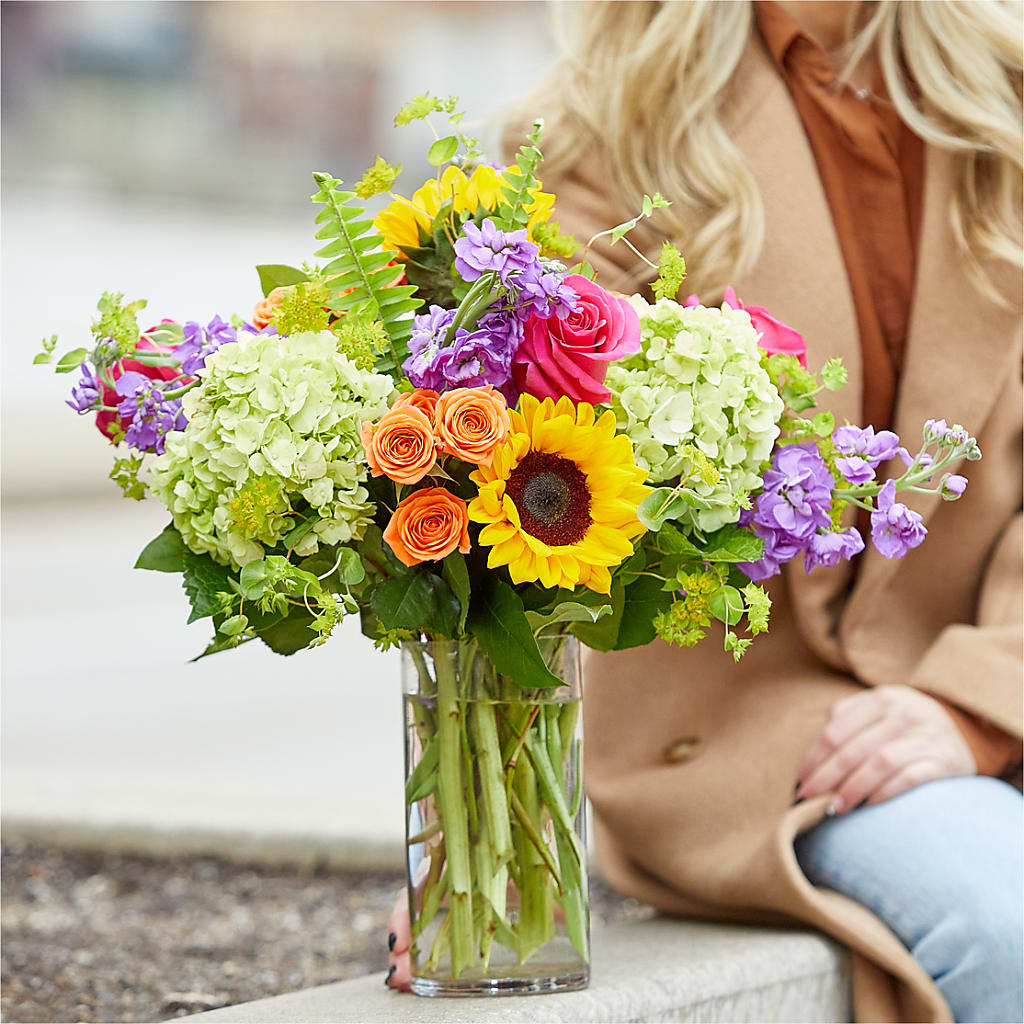 Vibrant Greetings Bouquet – FORGET-ME-NOT FLOWERS & GIFTS, Jacksonville NC