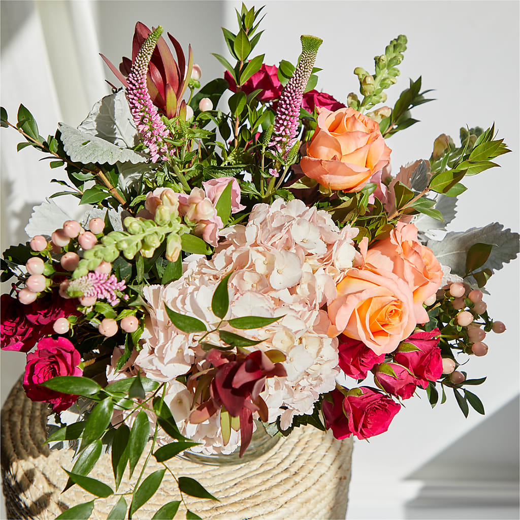 Glitz & Glam Bouquet – FORGET-ME-NOT FLOWERS & GIFTS, Jacksonville NC